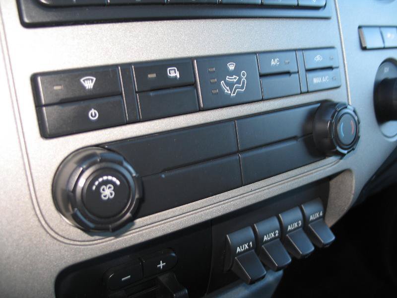 Used 2015 Ford F250 XLT w/ XLT Value Package AWD/4WD image 37
