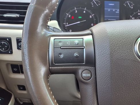 Used 2016 Lexus GX 460 w/ Premium Package AWD/4WD image 14