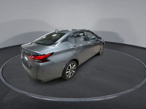 Used 2025 Nissan Versa SV image 8