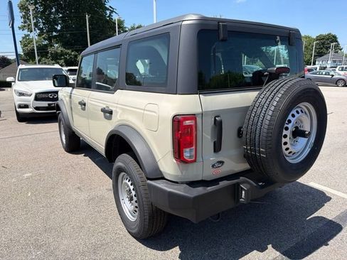 New 2025 Ford Bronco 4-Door AWD/4WD image 5