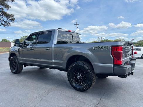 Used 2022 Ford F250 Lariat w/ Black Appearance Package AWD/4WD image 6