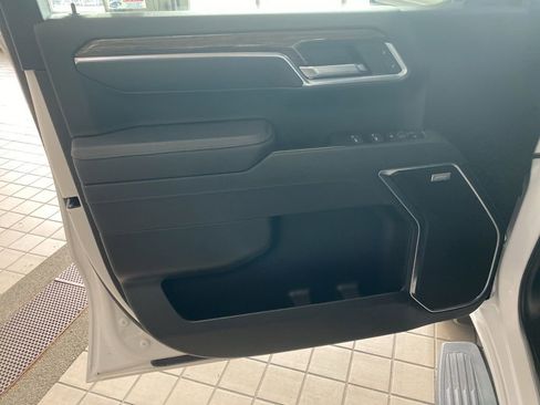 Certified 2025 GMC Sierra 1500 Elevation w/ Elevation Premium Package image 10