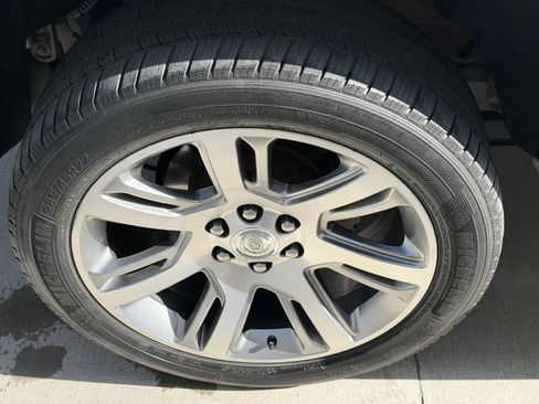 Used 2015 Cadillac Escalade ESV Premium AWD/4WD image 13