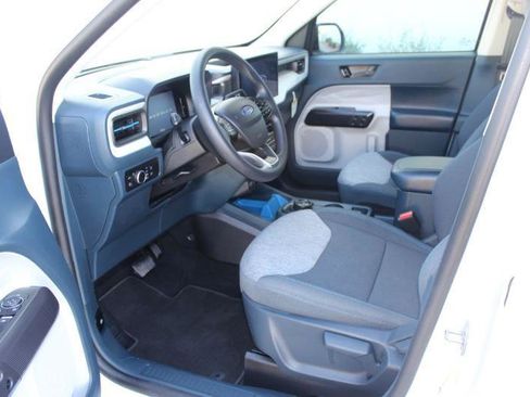 Used 2025 Ford Maverick XLT FWD image 12