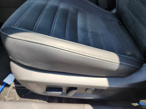 Used 2025 Mitsubishi Outlander SE image 19