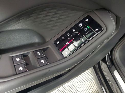 Used 2025 Audi A5 2.0T Premium Plus w/ Premium Plus AWD/4WD image 20