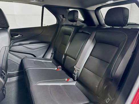 Used 2018 Chevrolet Equinox Premier image 20