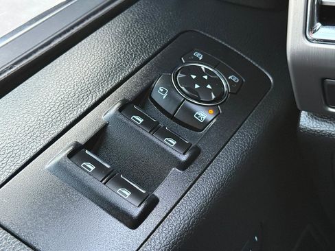 Used 2015 Ford F150 Platinum w/ Equipment Group 701A Luxury image 17