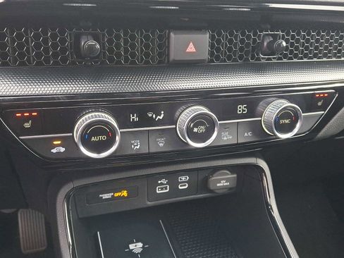 Used 2024 Honda CR-V EX-L image 16