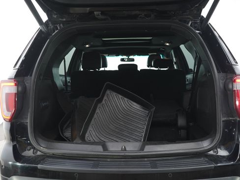 Used 2016 Ford Explorer Sport w/ Equipment Group 401A AWD/4WD image 18