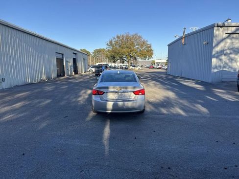 Used 2014 Chevrolet Impala LT w/ Convenience Package image 6