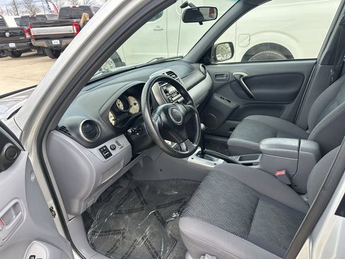 Used 2001 Toyota RAV4 2WD image 33