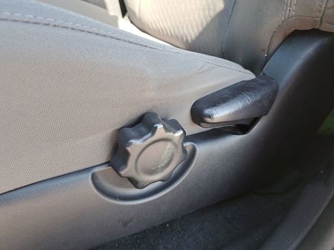 Used 2020 Toyota Tacoma SR5 image 14