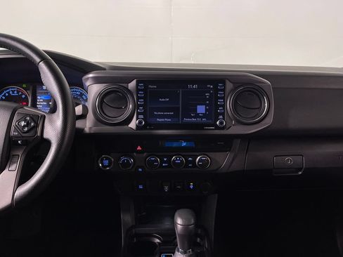 Used 2023 Toyota Tacoma TRD Off-Road AWD/4WD image 15