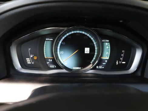 Used 2015 Volvo XC60 T6 R-Design Platinum AWD/4WD image 13