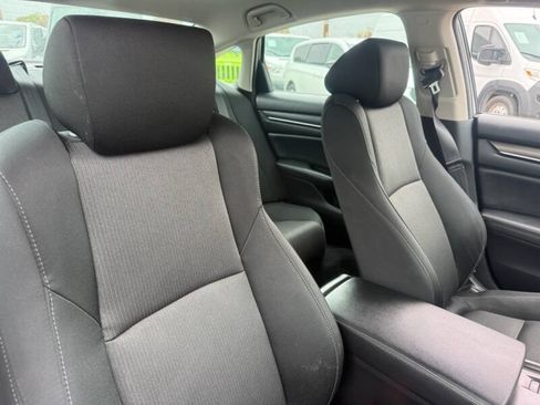 Used 2021 Honda Accord LX image 10