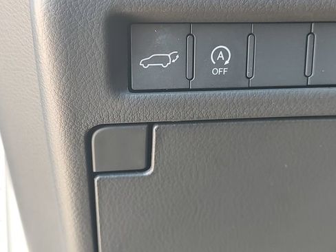 Used 2024 Lexus LX 600 4WD w/ Luxury Package image 24