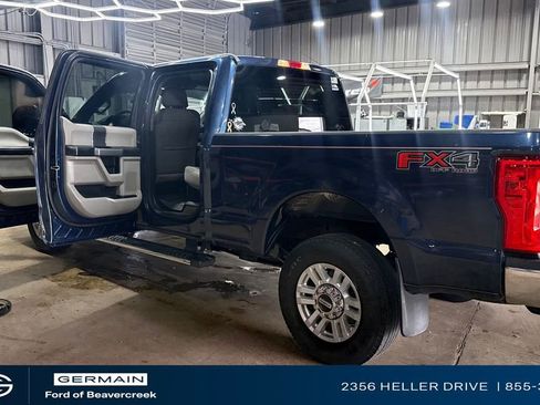 Used 2017 Ford F250 XLT w/ XLT Value Package AWD/4WD image 4