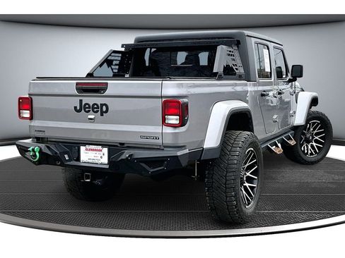 Used 2021 Jeep Gladiator Sport AWD/4WD image 16