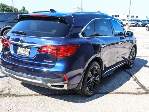 Used 2017 Acura MDX SH-AWD w/ Advance Package image 4
