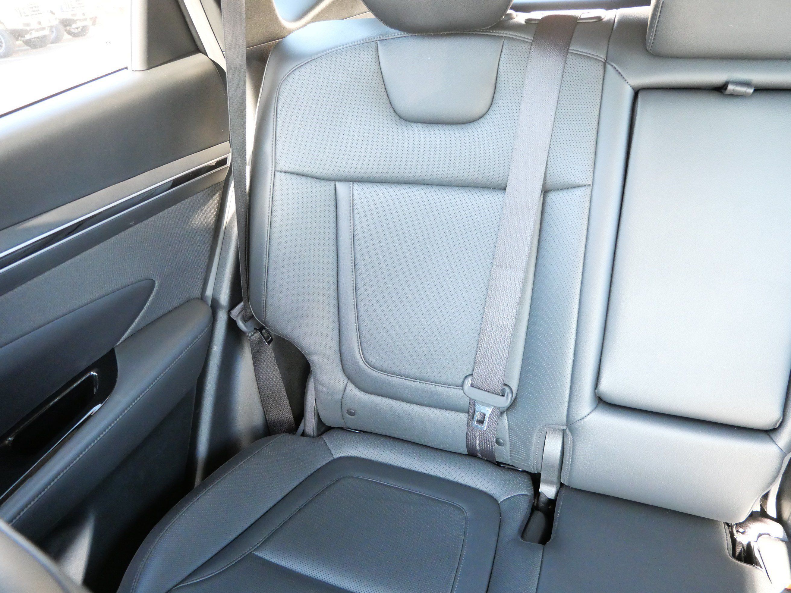 Used 2024 Hyundai Tucson Limited AWD/4WD image 12