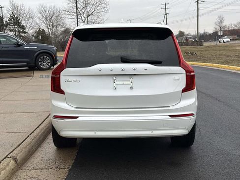 Used 2024 Volvo XC90 T8 Ultimate w/ Lounge Package image 4