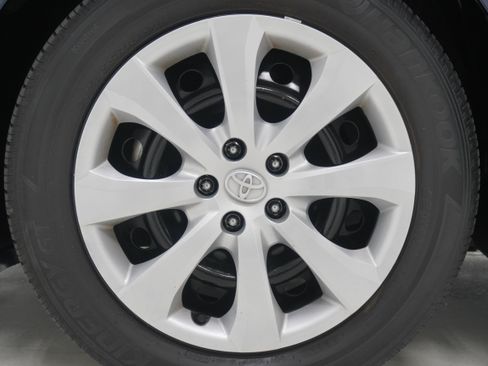 Used 2023 Toyota Corolla LE FWD image 22