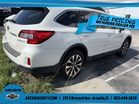 Used 2016 Subaru Outback 2.5i Limited AWD/4WD image 3