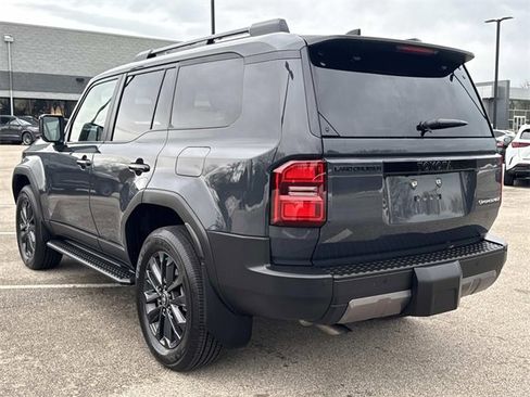 Used 2025 Toyota Land Cruiser image 7