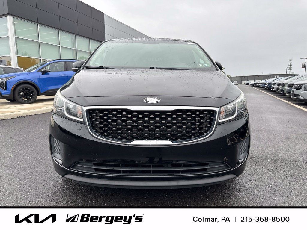 Used 2018 Kia Sedona LX FWD image 3