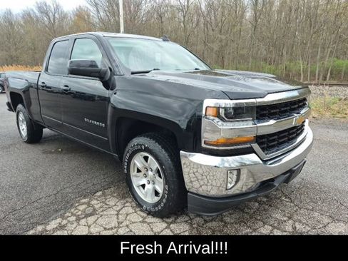 Used 2018 Chevrolet Silverado 1500 LT w/ All Star Edition image 13