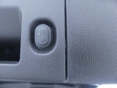 Used 2020 GMC Yukon SLT AWD/4WD image 28