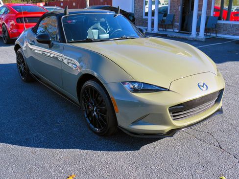 Used 2023 MAZDA MX-5 Miata Club w/ Brembo/BBS Recaro Package image 7