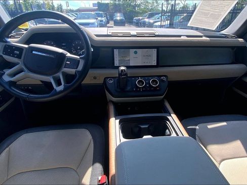 Used 2023 Land Rover Defender 110 X-Dynamic SE AWD/4WD image 15