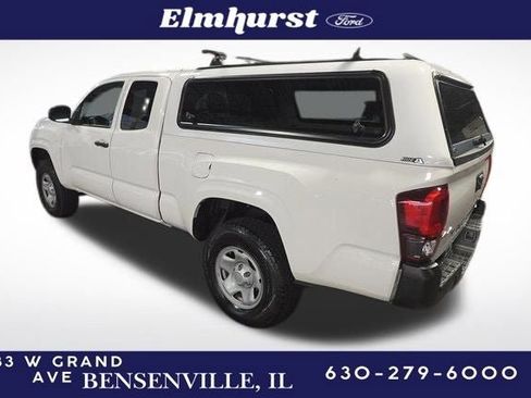 Used 2021 Toyota Tacoma SR image 3