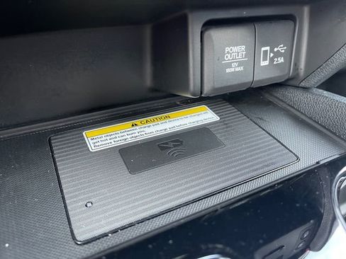 Used 2022 Honda Pilot Black Edition image 35