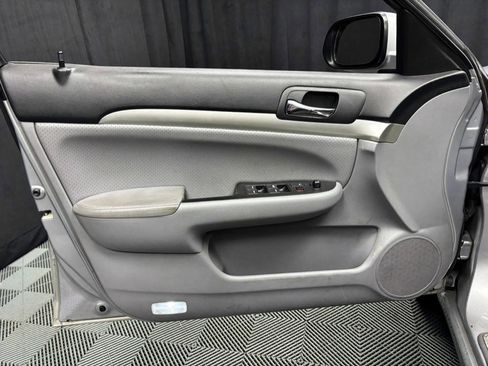 Used 2005 Acura TSX image 24