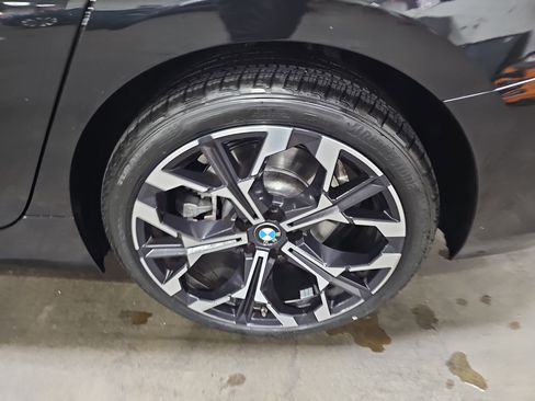 Certified 2025 BMW 330i Sedan w/ Premium Package image 33