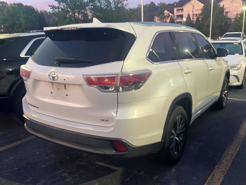 Used 2016 Toyota Highlander XLE image 8