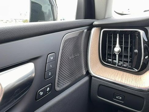 New 2026 Volvo XC60 B5 Plus w/ Climate Package image 19