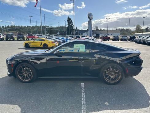 New 2025 Ford Mustang Premium image 6