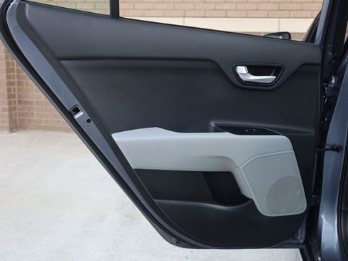 Used 2020 Kia Rio S FWD image 19
