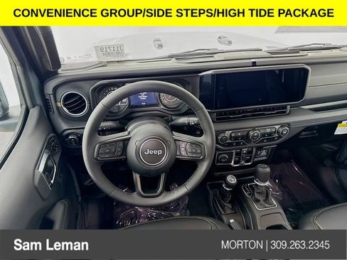 New 2025 Jeep Gladiator Sport image 21