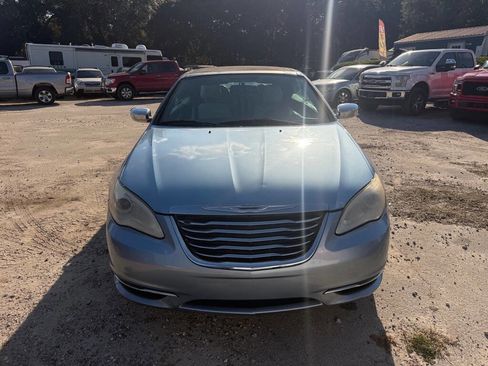 Used 2012 Chrysler 200 Limited image 2