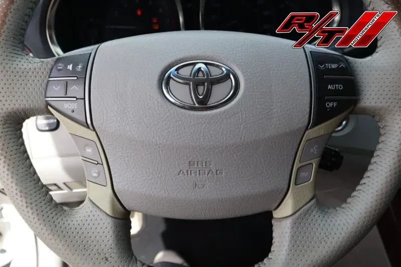 Used 2011 Toyota Avalon Limited FWD image 14