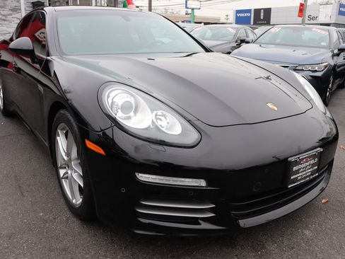 Used 2016 Porsche Panamera 4 image 7