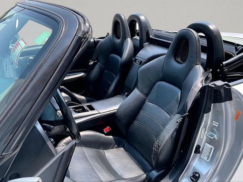Used 2002 Honda S2000 image 16