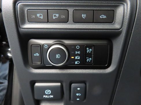 Used 2024 Ford F150 Platinum w/ FX4 Off-Road Package image 58