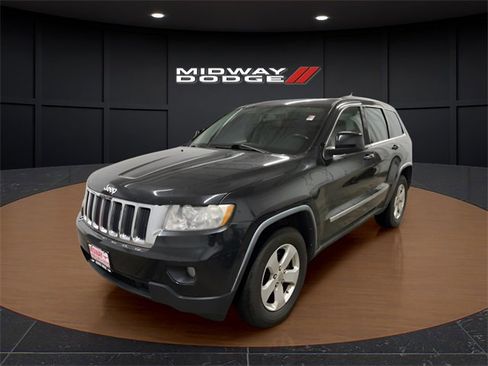 Used 2011 Jeep Grand Cherokee Laredo image 1