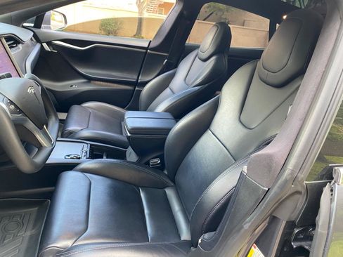 Used 2018 Tesla Model S 75D AWD/4WD image 32